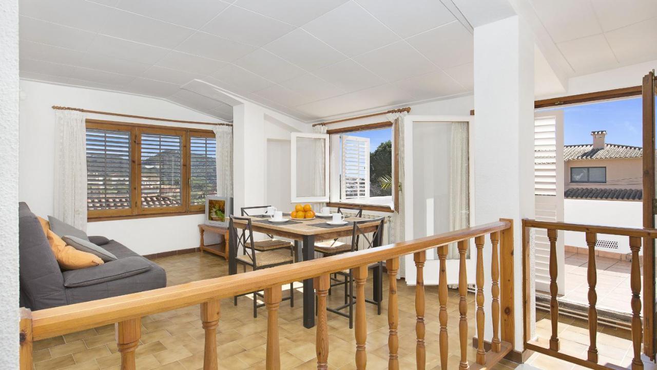 Villa Tensi Blanes Luaran gambar