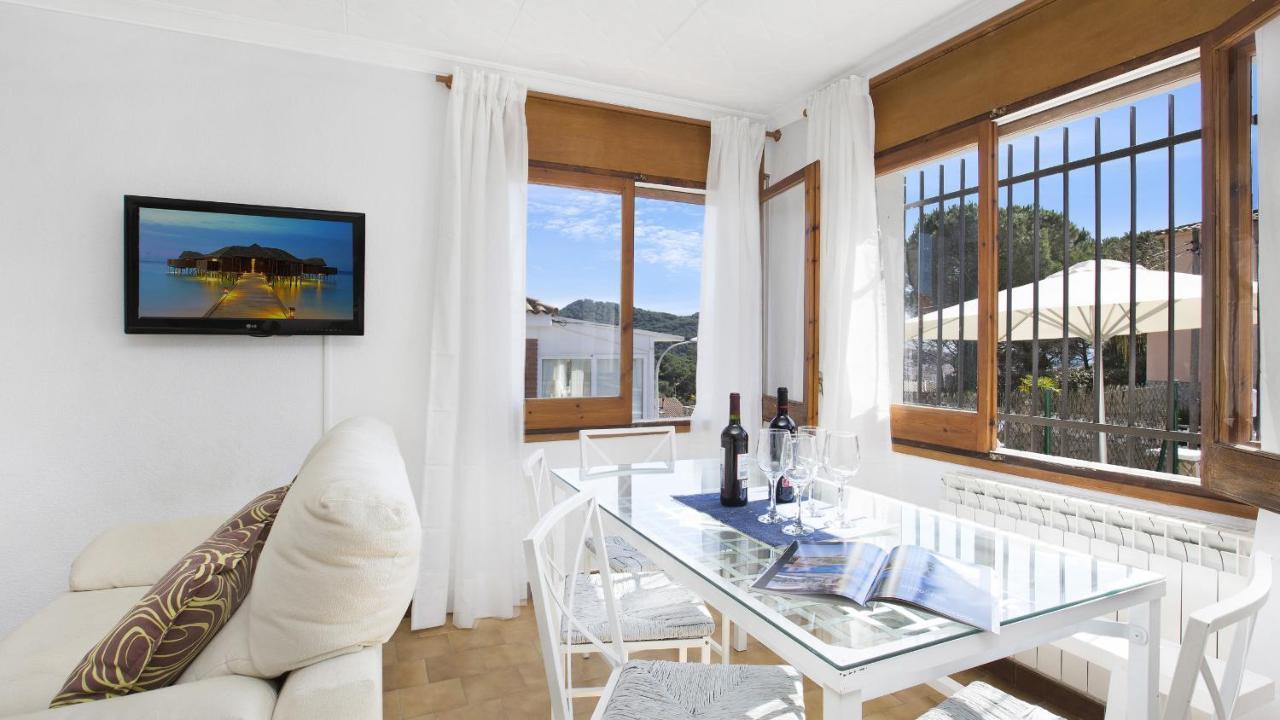 Villa Tensi Blanes Luaran gambar